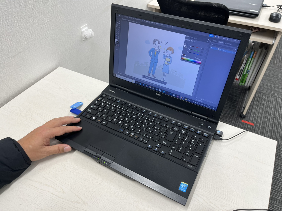 イラスト作成の様子
