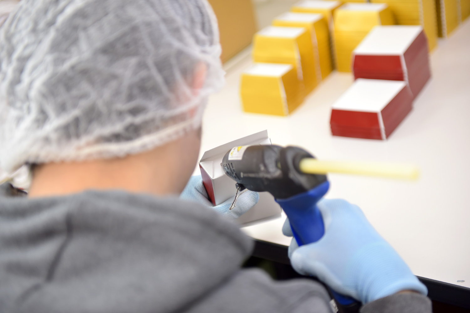 内職作業の様子