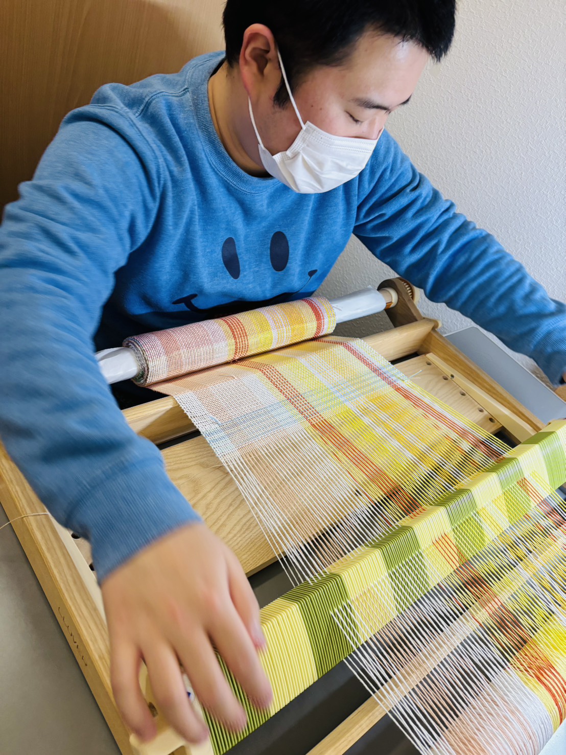 さおり織り作業の様子