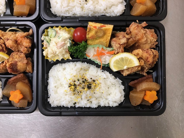 唐揚げ弁当